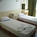 Yuvam 酒店 马尔马里斯