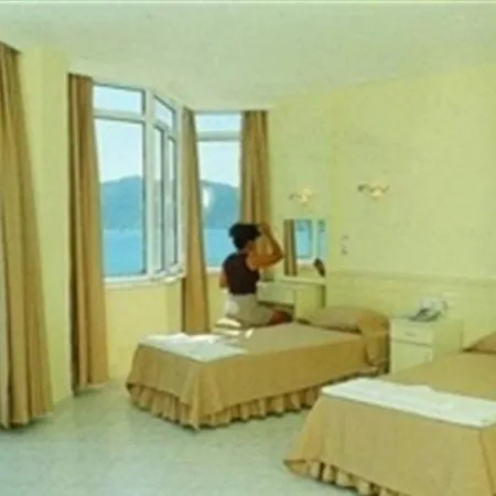 Hotell Yuvam 3*
